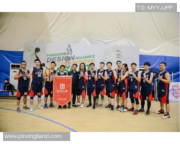 广州篮球队以58分领跑邀请赛积分榜展现强劲实力